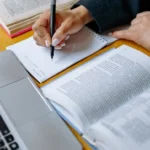 qualitative vs quantitative research objectives
