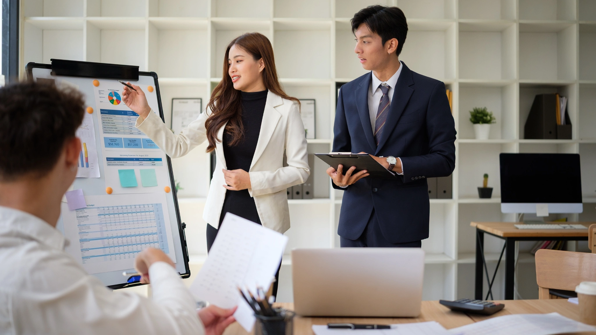 We provide organized briefings that transform insights into straightforward